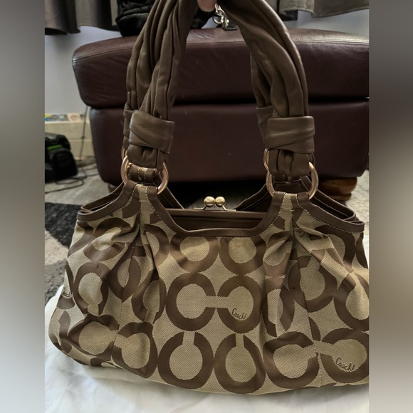 Coach purse - Picture 9 of 9